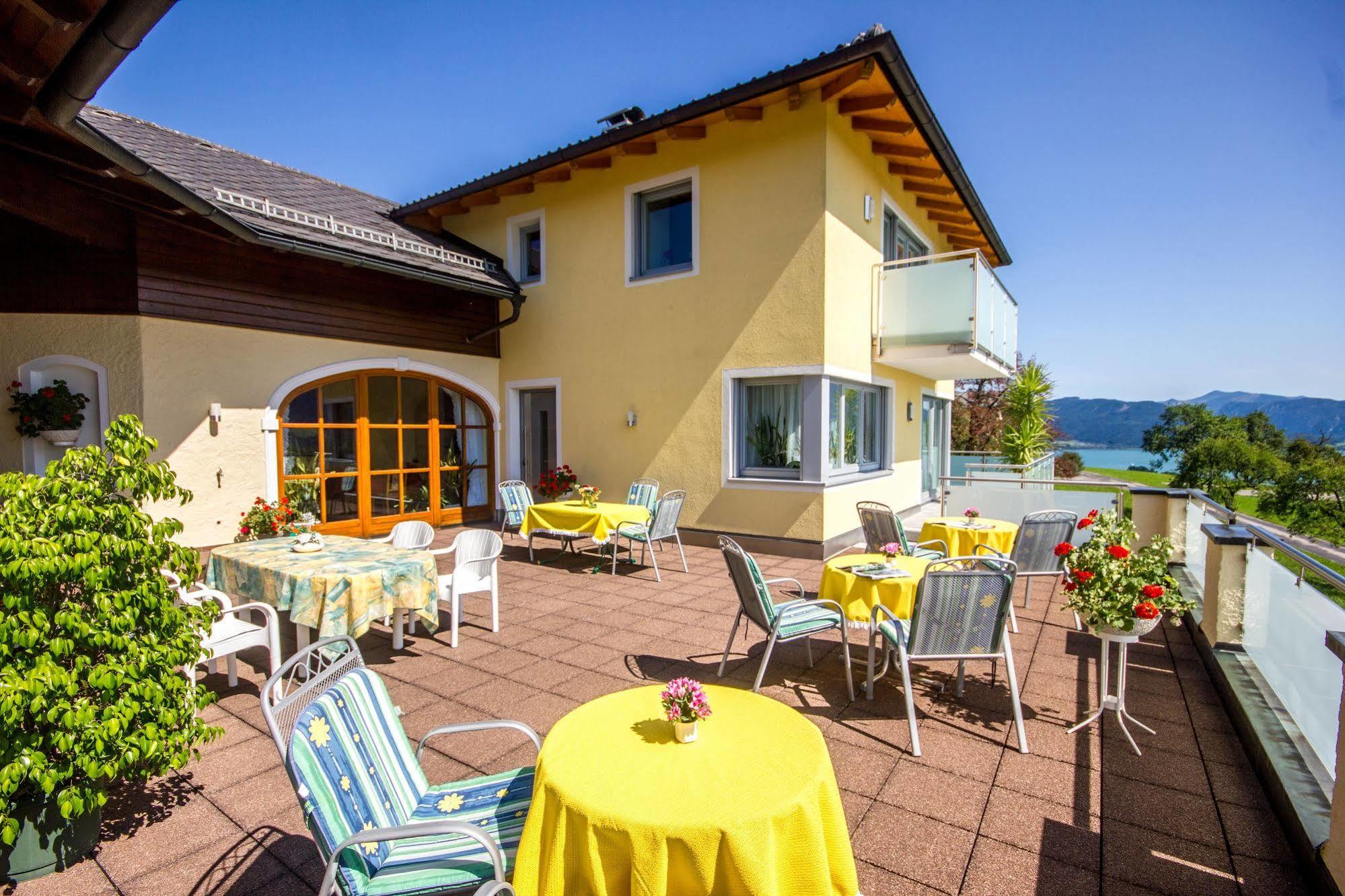 Gaestehaus Stabauer Mondsee Exterior foto